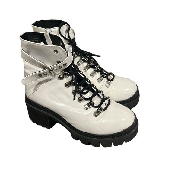 Jeffrey Campbell Shoes - Jeffery Campbell white Czech combat boots size 8.5